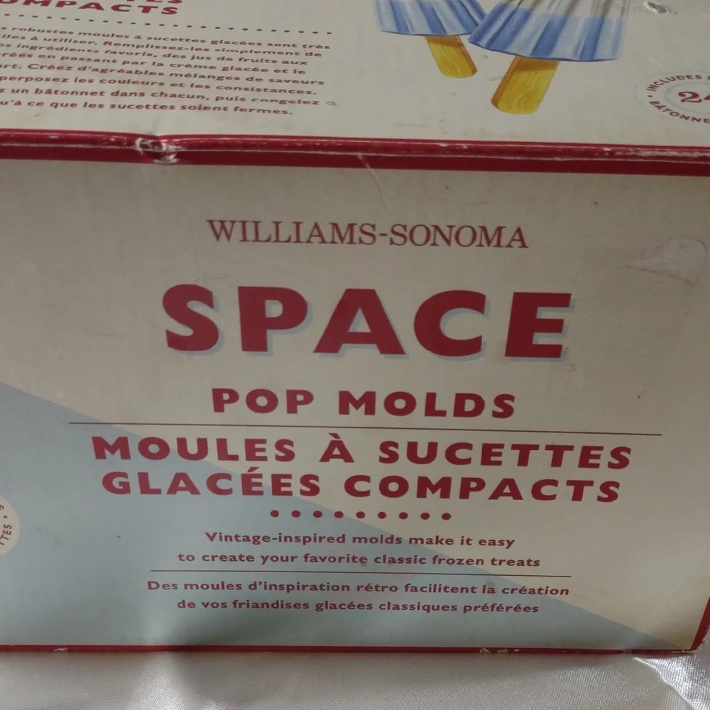 Williams Sonoma Space Pop Molds - New In Beat Up Box 😀